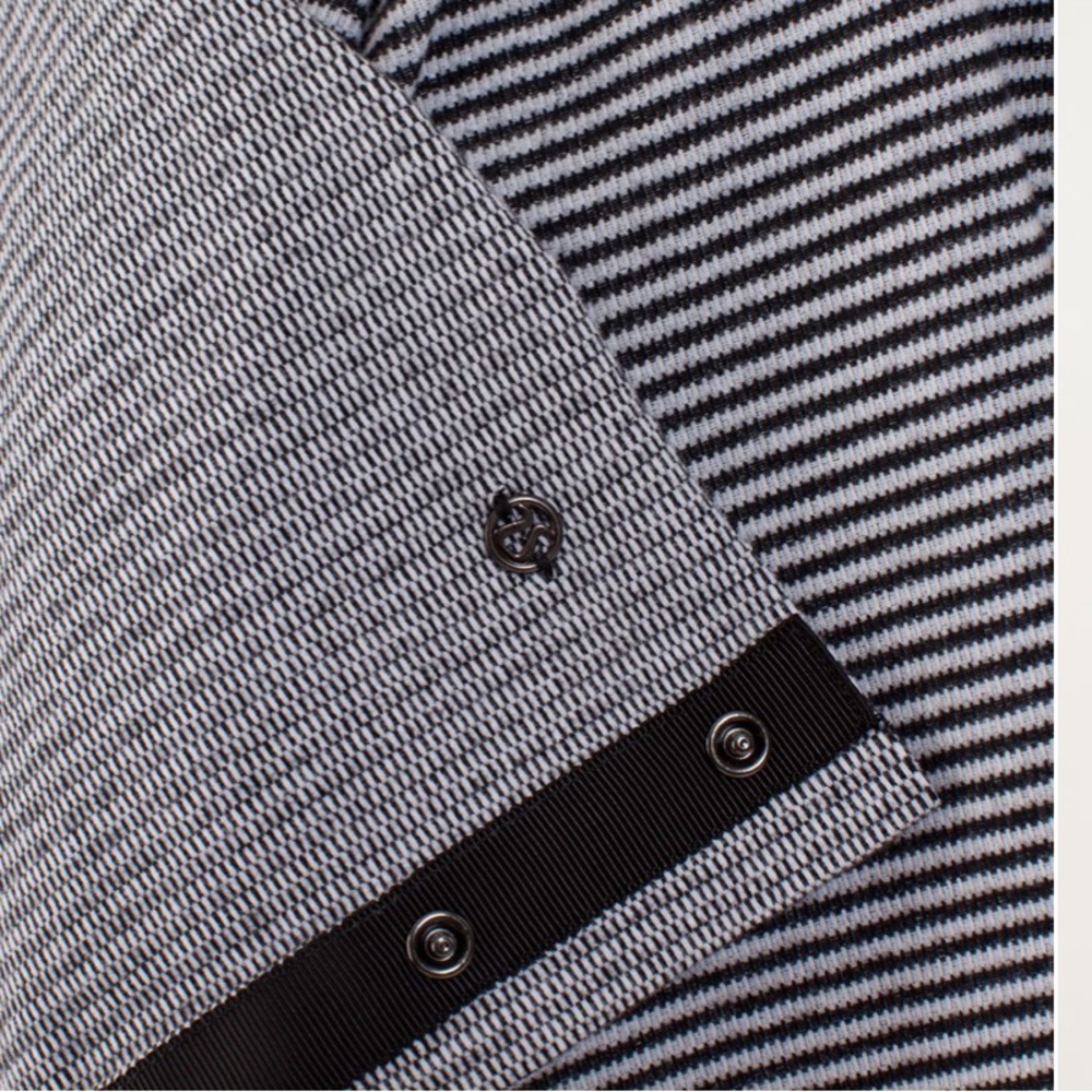 Lululemon Vinyasa Scarf Rulu Mini Check Stripe Black and White